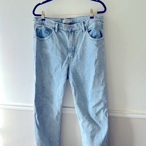 Abercrombie and fixed, relaxed Jean high-rise